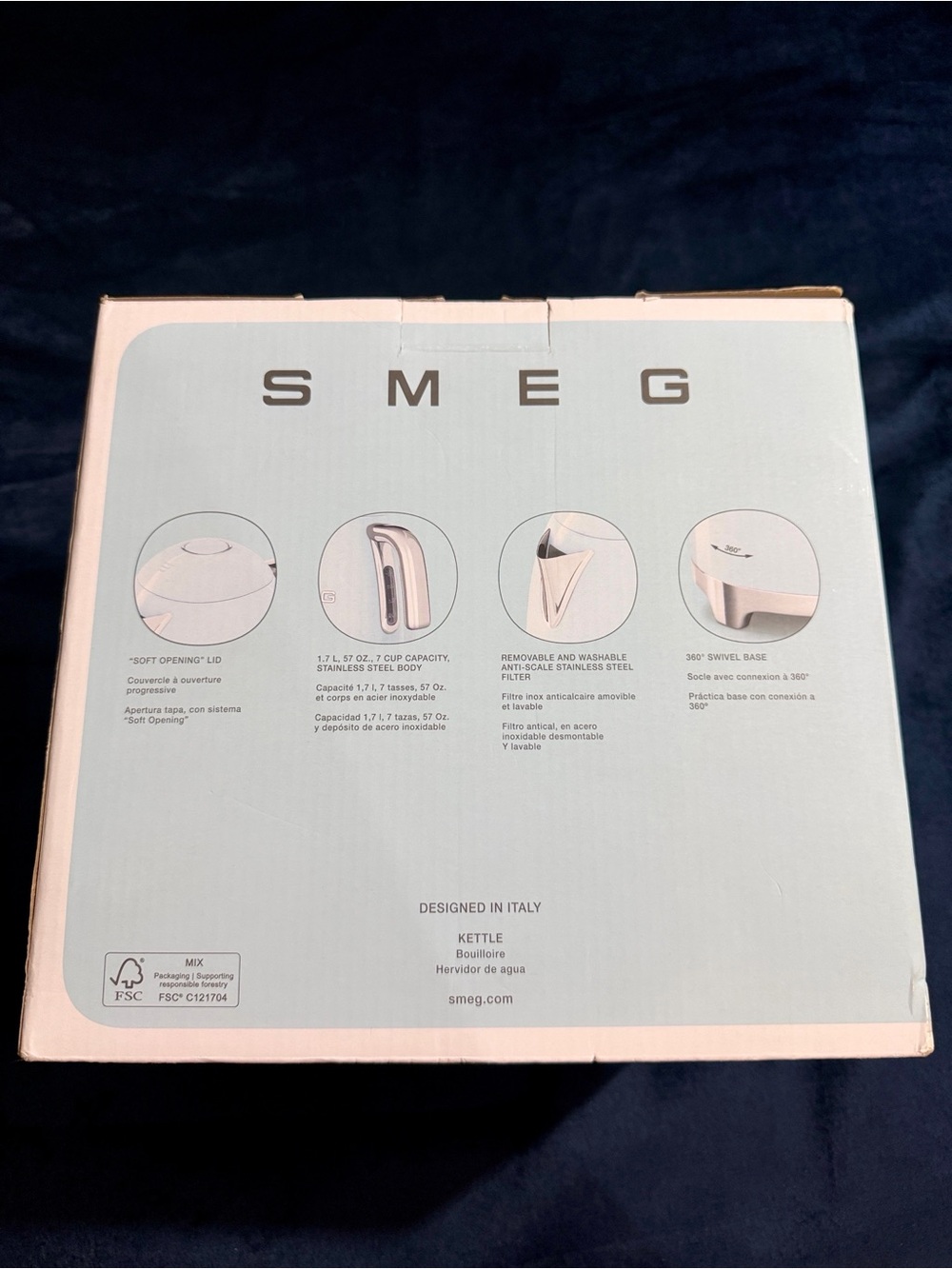 SMEG Electric Kettle - Picture 7 of 9